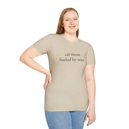 Cat Mom Fueled by Wine T-Shirt 🍷🐾 – Purrfect Gift for Wine-Loving Cat Ladies