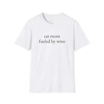 Cat Mom Fueled by Wine T-Shirt 🍷🐾 – Purrfect Gift for Wine-Loving Cat Ladies