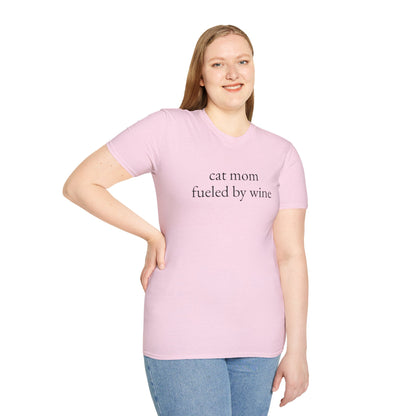 Cat Mom Fueled by Wine T-Shirt 🍷🐾 – Purrfect Gift for Wine-Loving Cat Ladies